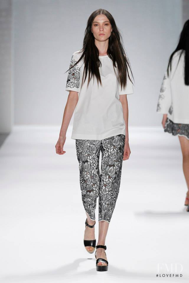 Vivienne Tam fashion show for Spring/Summer 2014