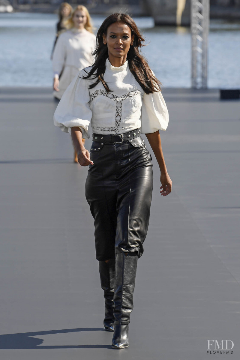 Liya Kebede featured in  the L\'Oreal Paris fashion show for Spring/Summer 2019