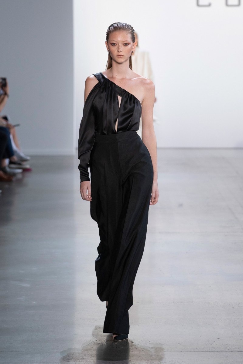 Sara Grace Wallerstedt featured in  the Cong Tri fashion show for Spring/Summer 2020