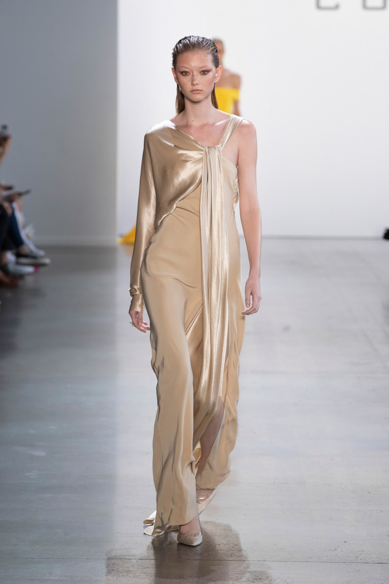 Sara Grace Wallerstedt featured in  the Cong Tri fashion show for Spring/Summer 2020