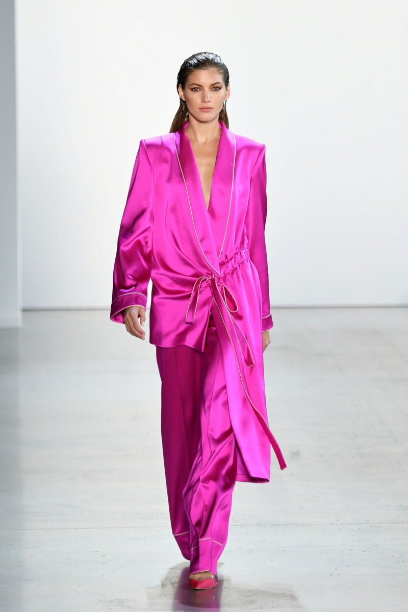 Valery Kaufman featured in  the Cong Tri fashion show for Spring/Summer 2020