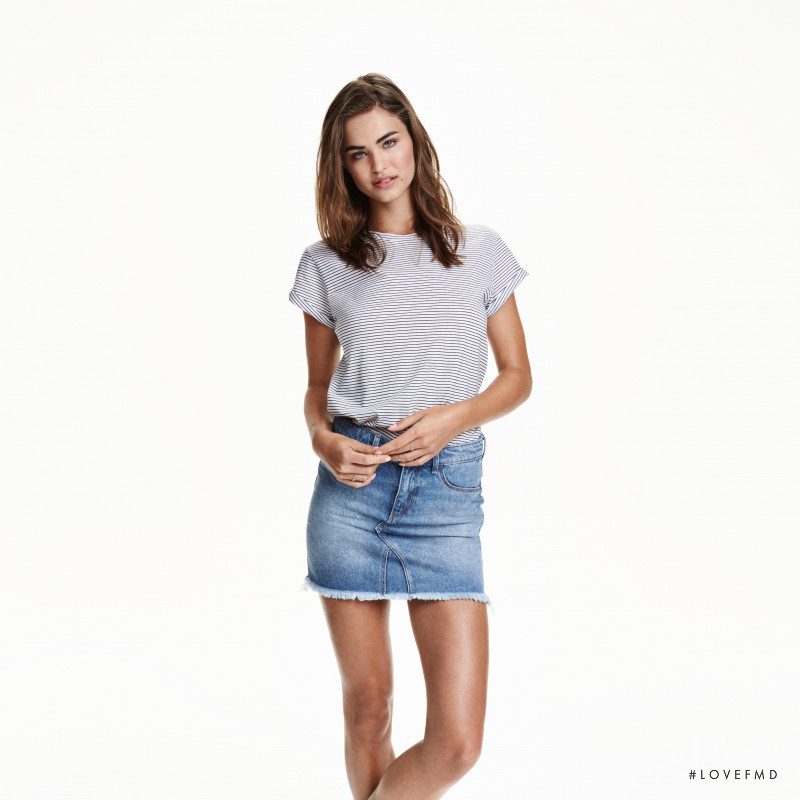 Robin Holzken featured in  the H&M catalogue for Summer 2016