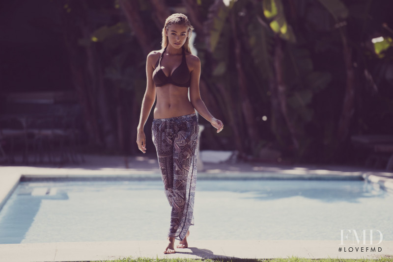 Elizabeth Turner featured in  the Sunsets Separates lookbook for Autumn/Winter 2016