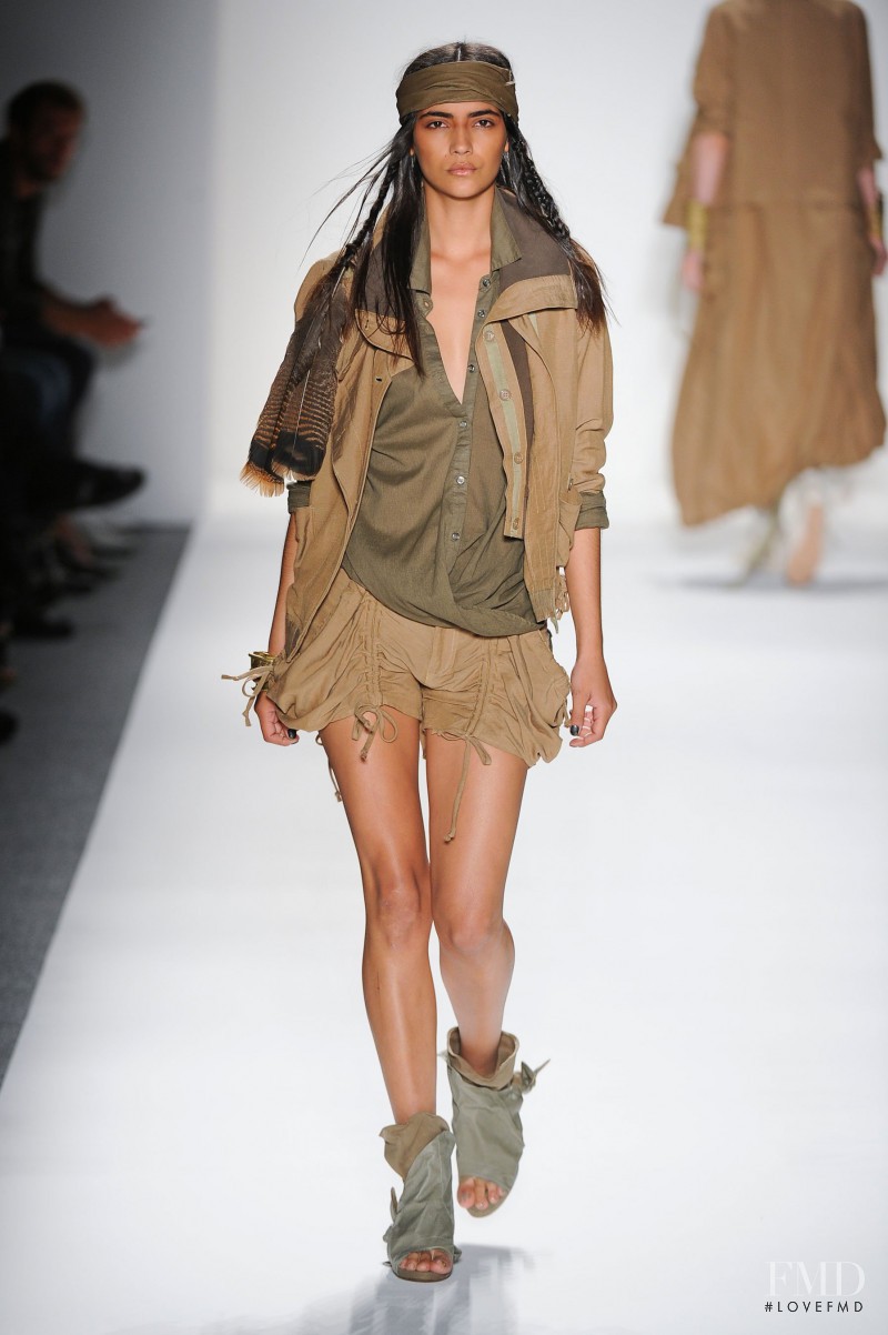 Nicholas K fashion show for Spring/Summer 2014