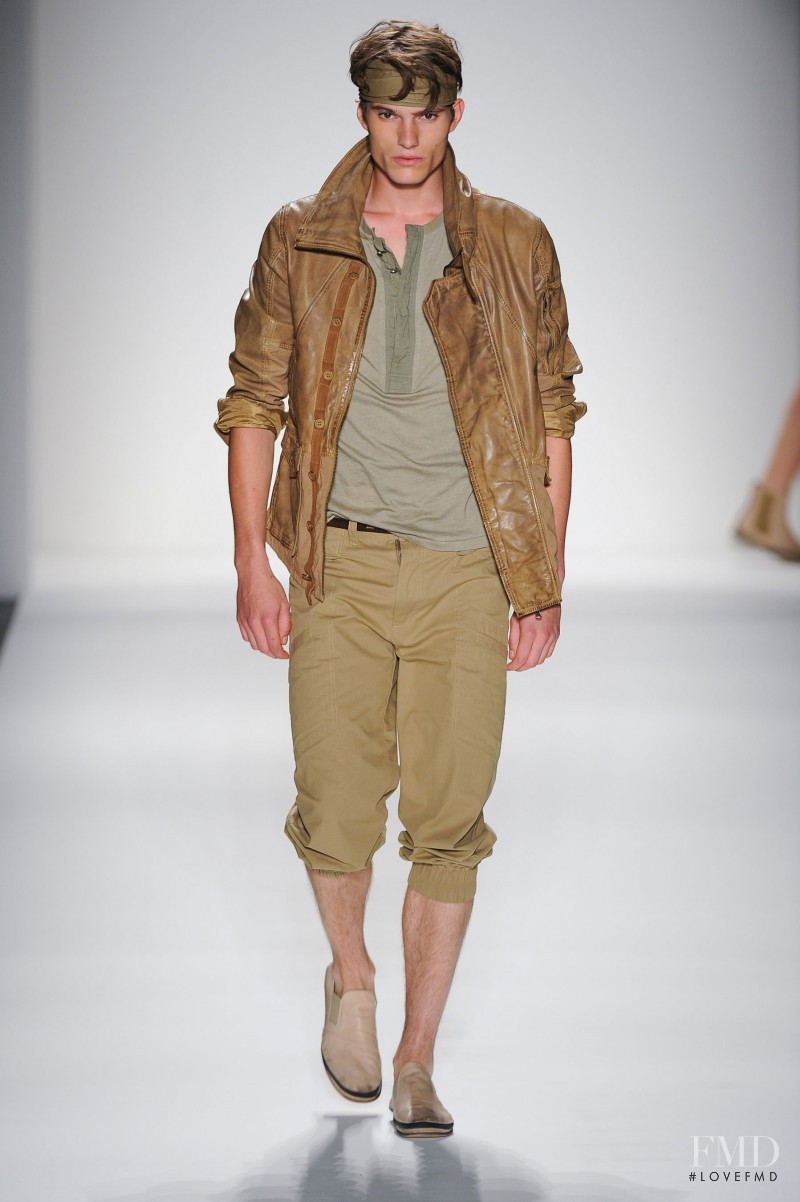 Nicholas K fashion show for Spring/Summer 2014