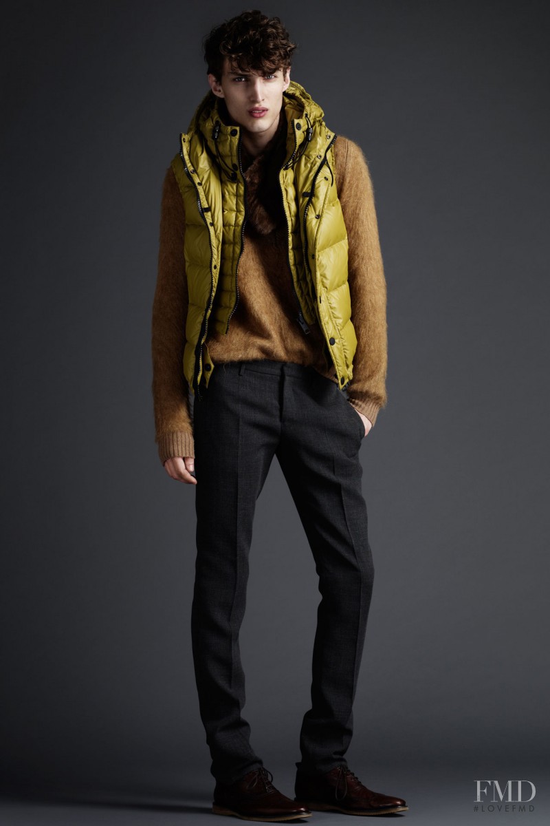 Burberry Prorsum fashion show for Pre-Fall 2011