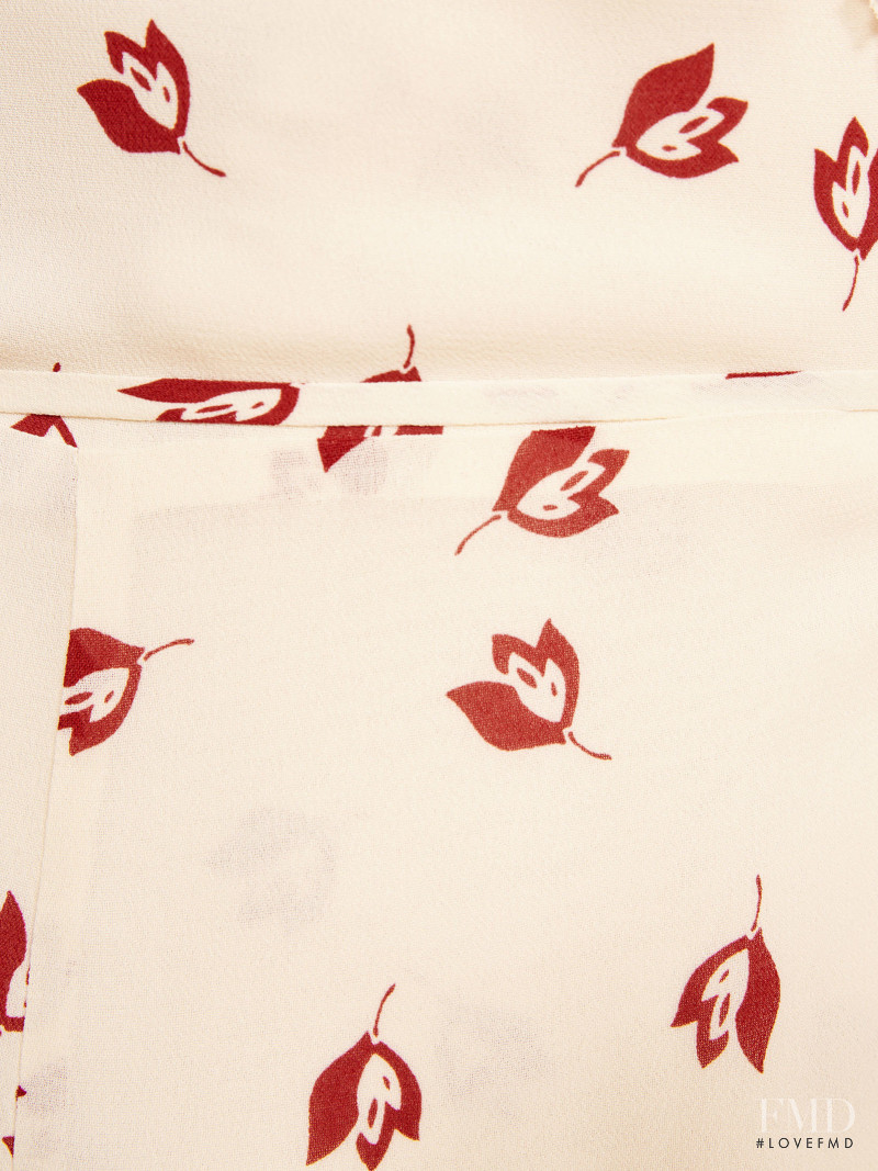 Carolina Sanchez featured in  the Reformation catalogue for Autumn/Winter 2018