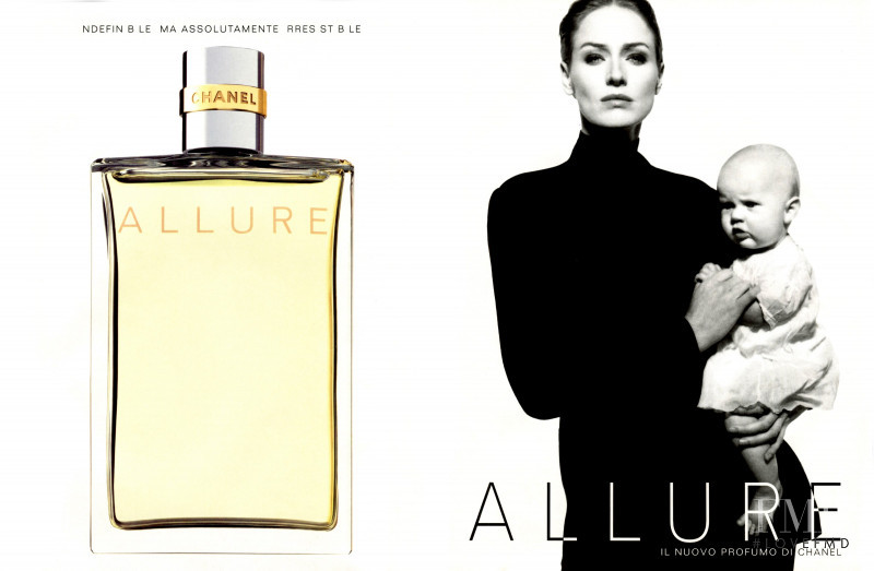 Diane Heidkruger featured in  the Chanel Parfums Allure advertisement for Autumn/Winter 1996