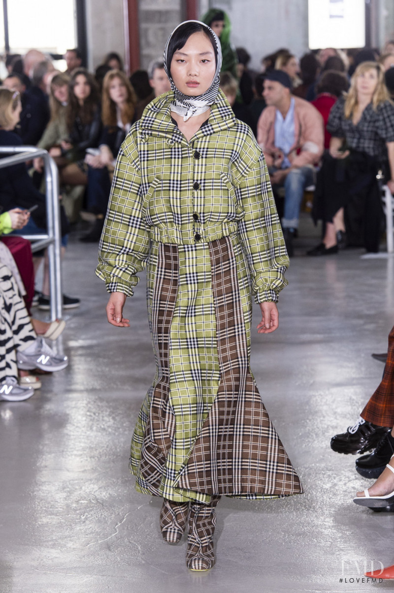 Mao Xiao Xing featured in  the Aalto fashion show for Autumn/Winter 2019