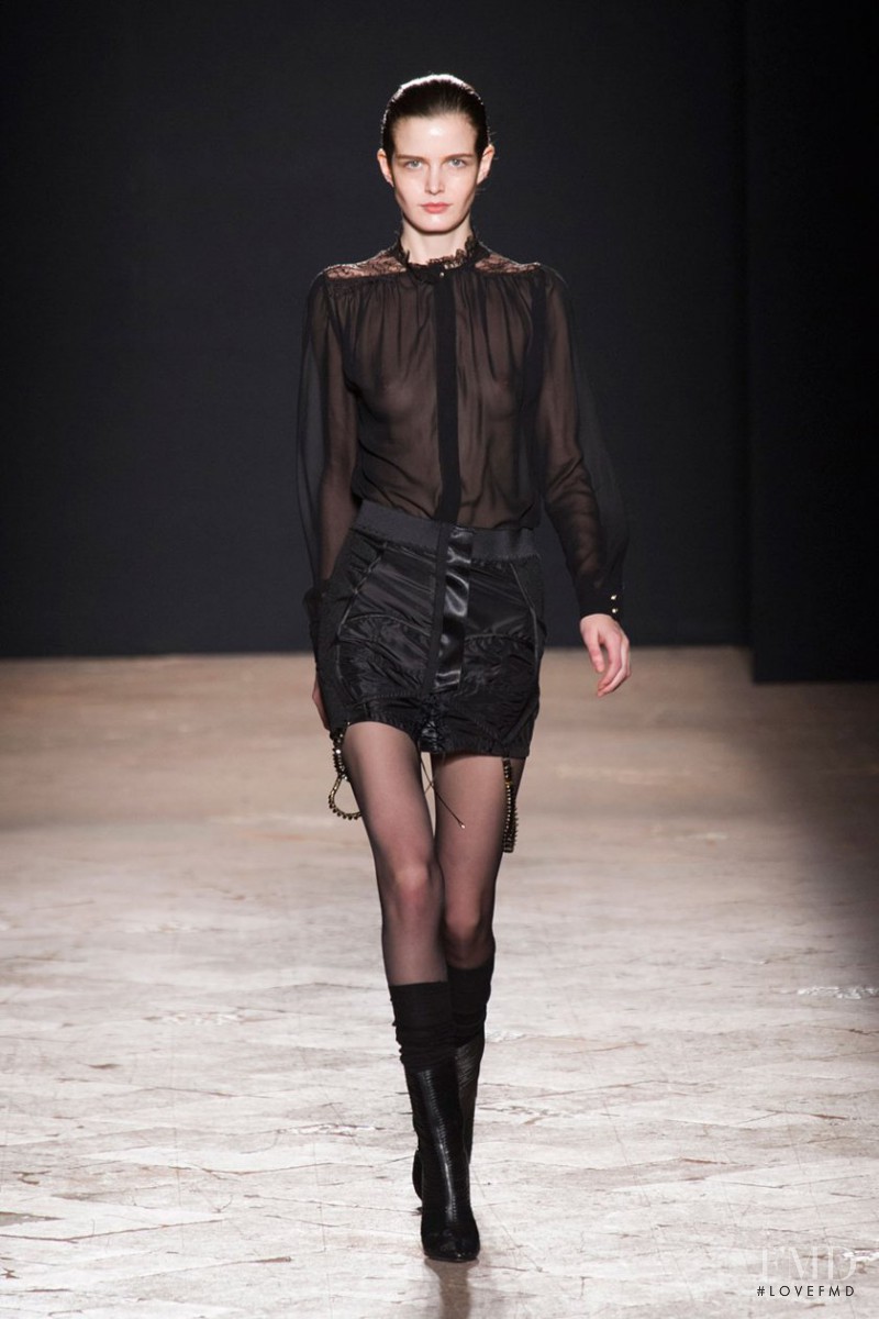 Zlata Mangafic featured in  the Francesco Scognamiglio fashion show for Autumn/Winter 2014