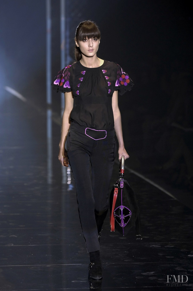Irina Lazareanu featured in  the Gucci fashion show for Spring/Summer 2007