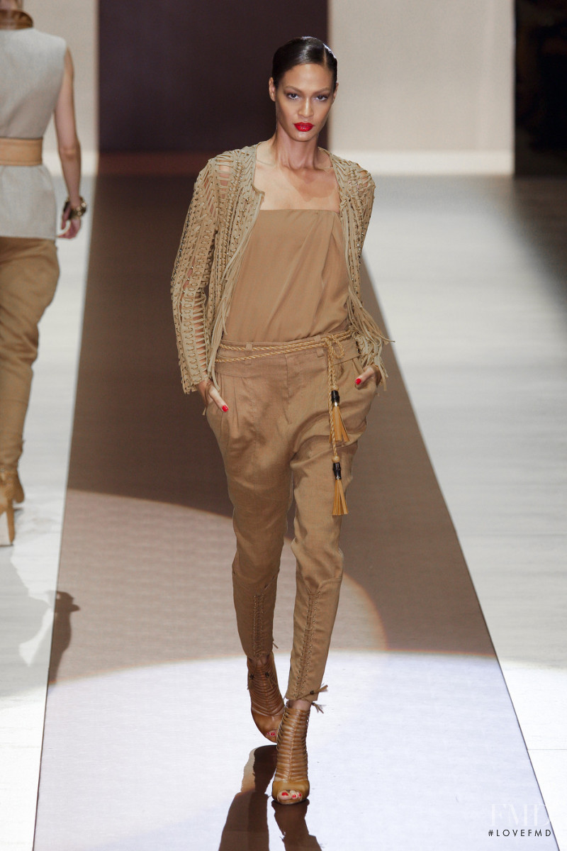 Joan Smalls featured in  the Gucci fashion show for Spring/Summer 2011