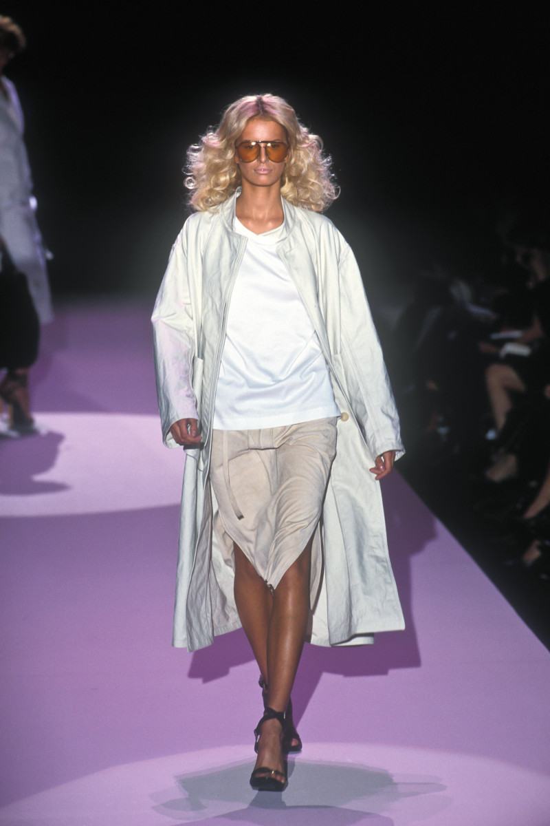 Karolina Kurkova featured in  the Gucci fashion show for Spring/Summer 2002