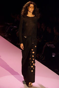 Gucci fashion show for Spring/Summer 2002