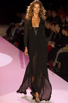 Gucci fashion show for Spring/Summer 2002