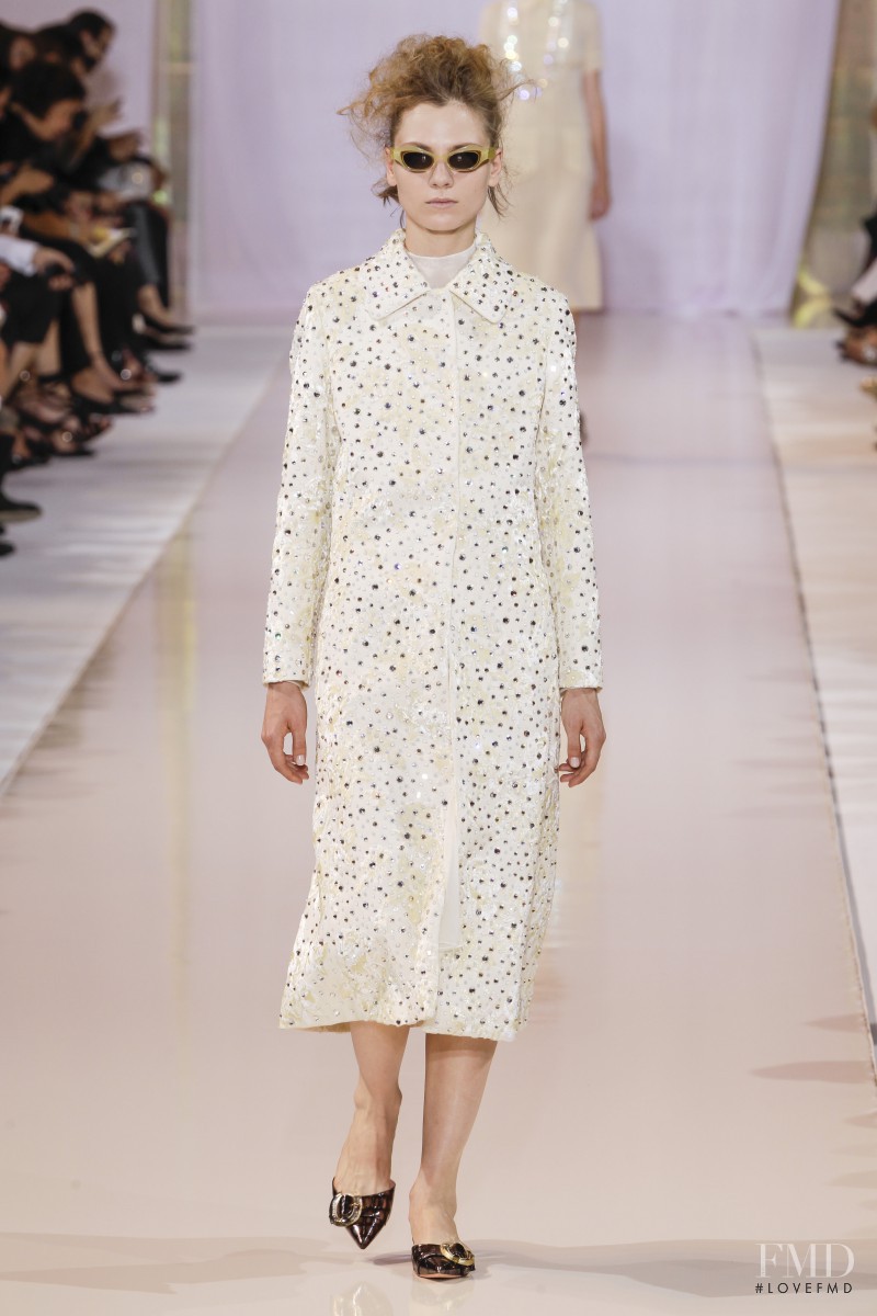 Maria Loks featured in  the Rochas fashion show for Spring/Summer 2014