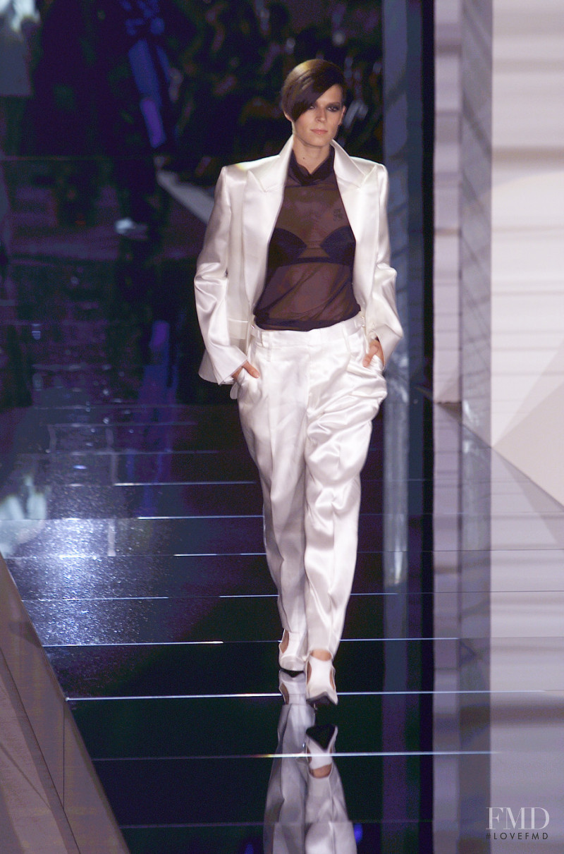 Gucci fashion show for Spring/Summer 2001