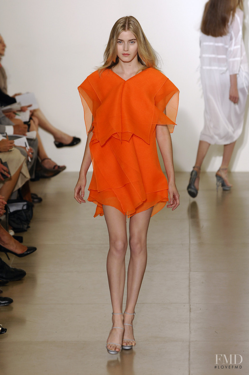 Kori Richardson featured in  the Jil Sander fashion show for Spring/Summer 2008