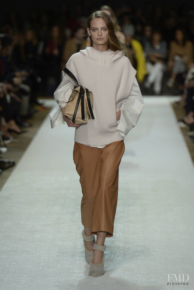 Ine Neefs featured in  the Chloe fashion show for Autumn/Winter 2014