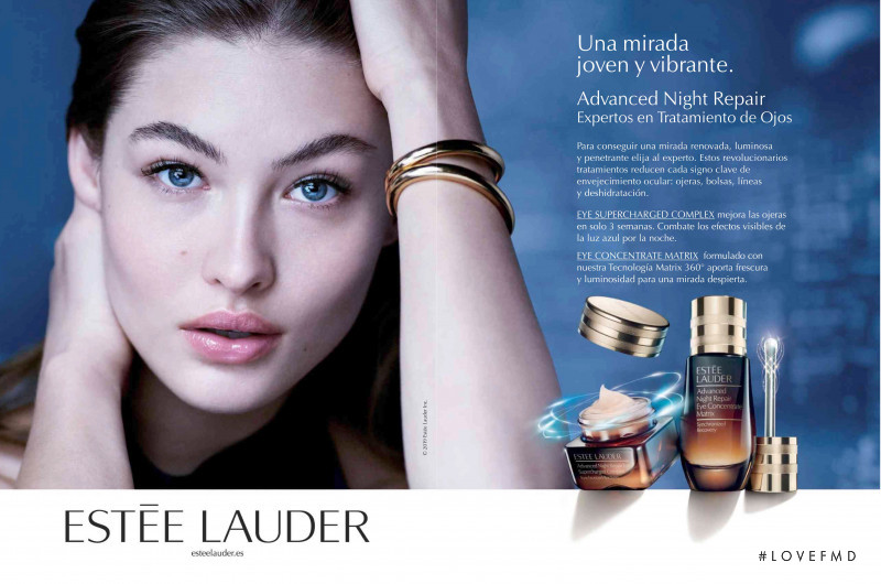 Grace Elizabeth featured in  the Estée Lauder advertisement for Spring/Summer 2020