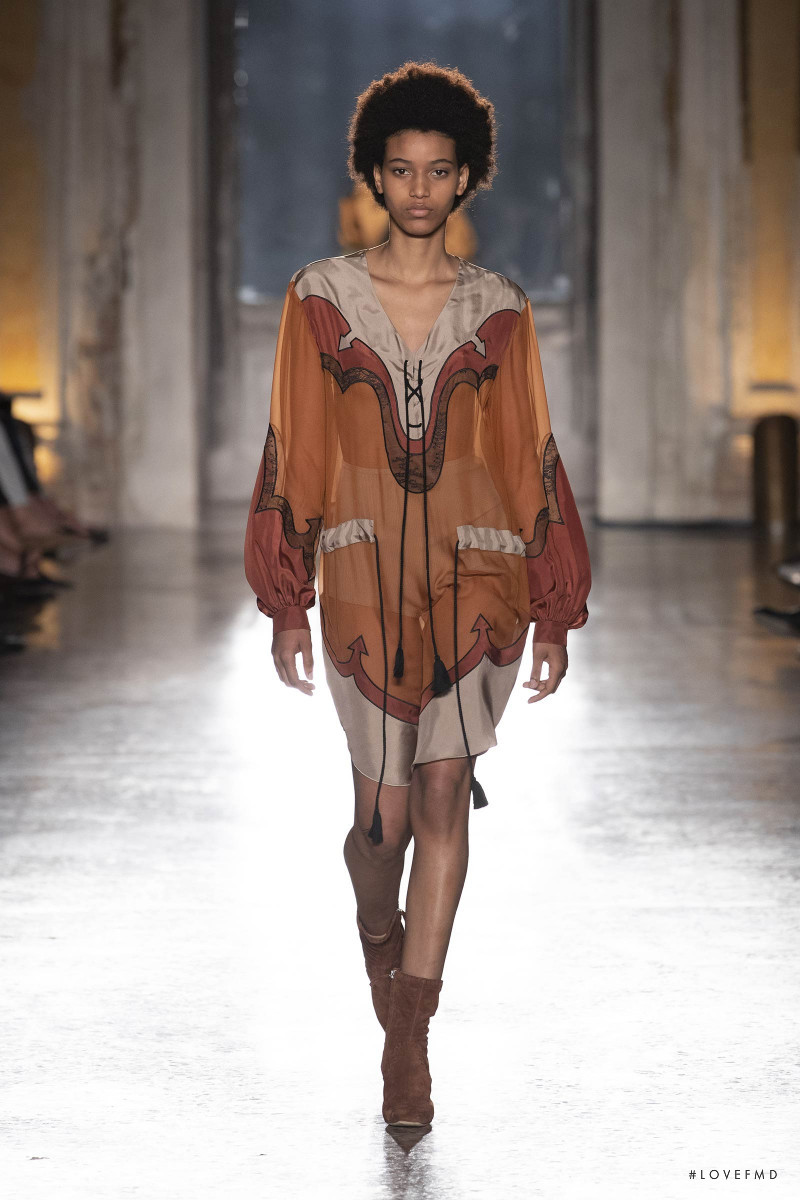 Alberta Ferretti fashion show for Resort 2019