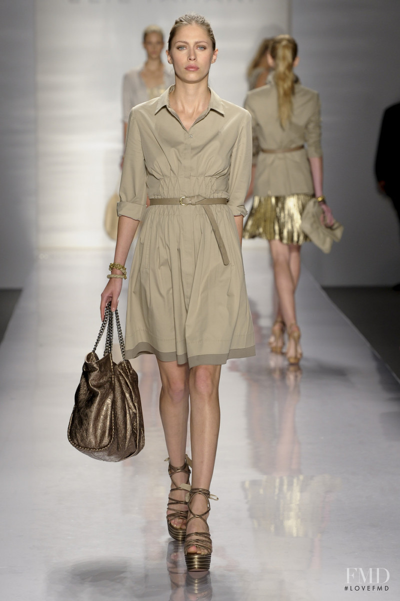 Elie Tahari fashion show for Spring/Summer 2011