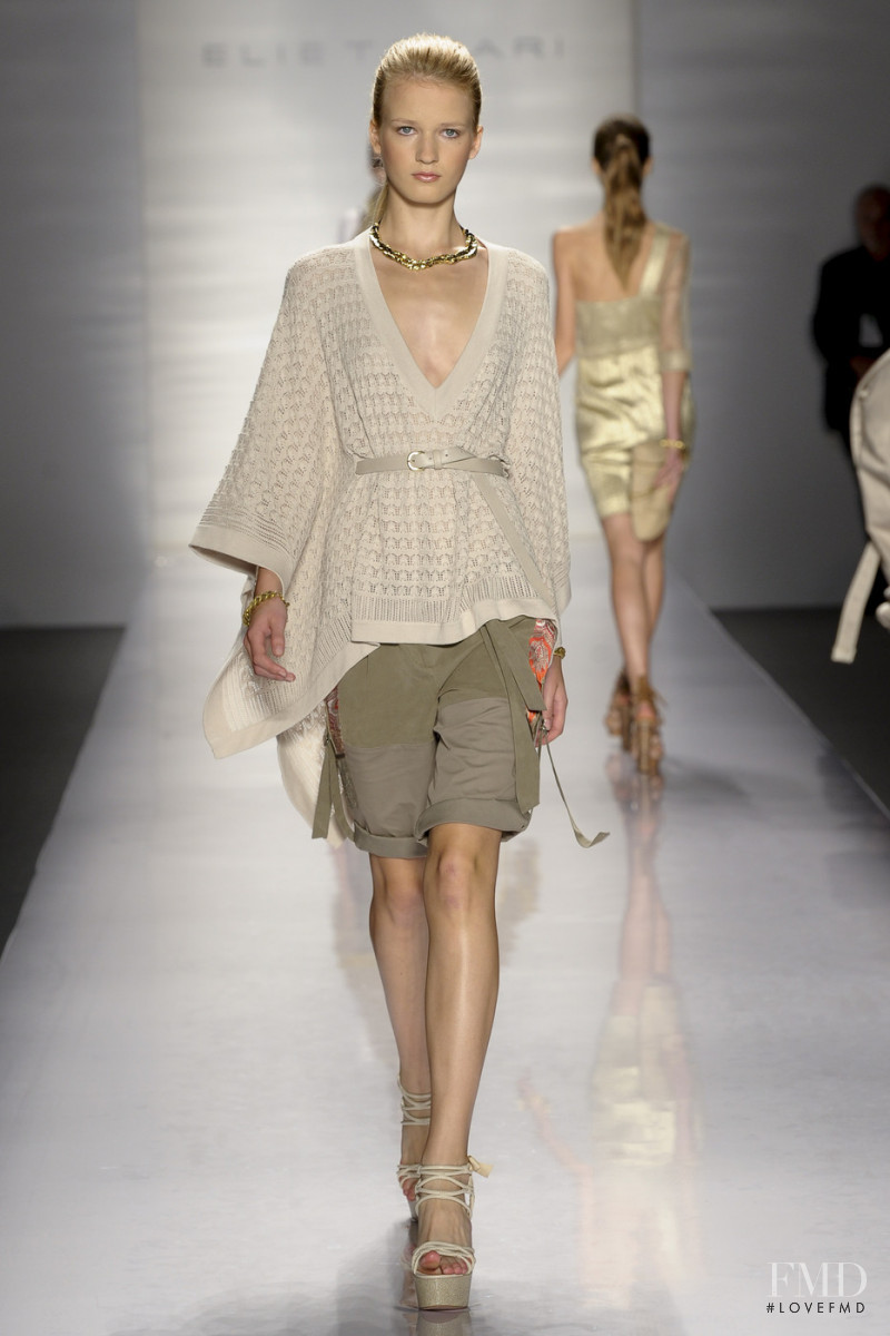 Elie Tahari fashion show for Spring/Summer 2011