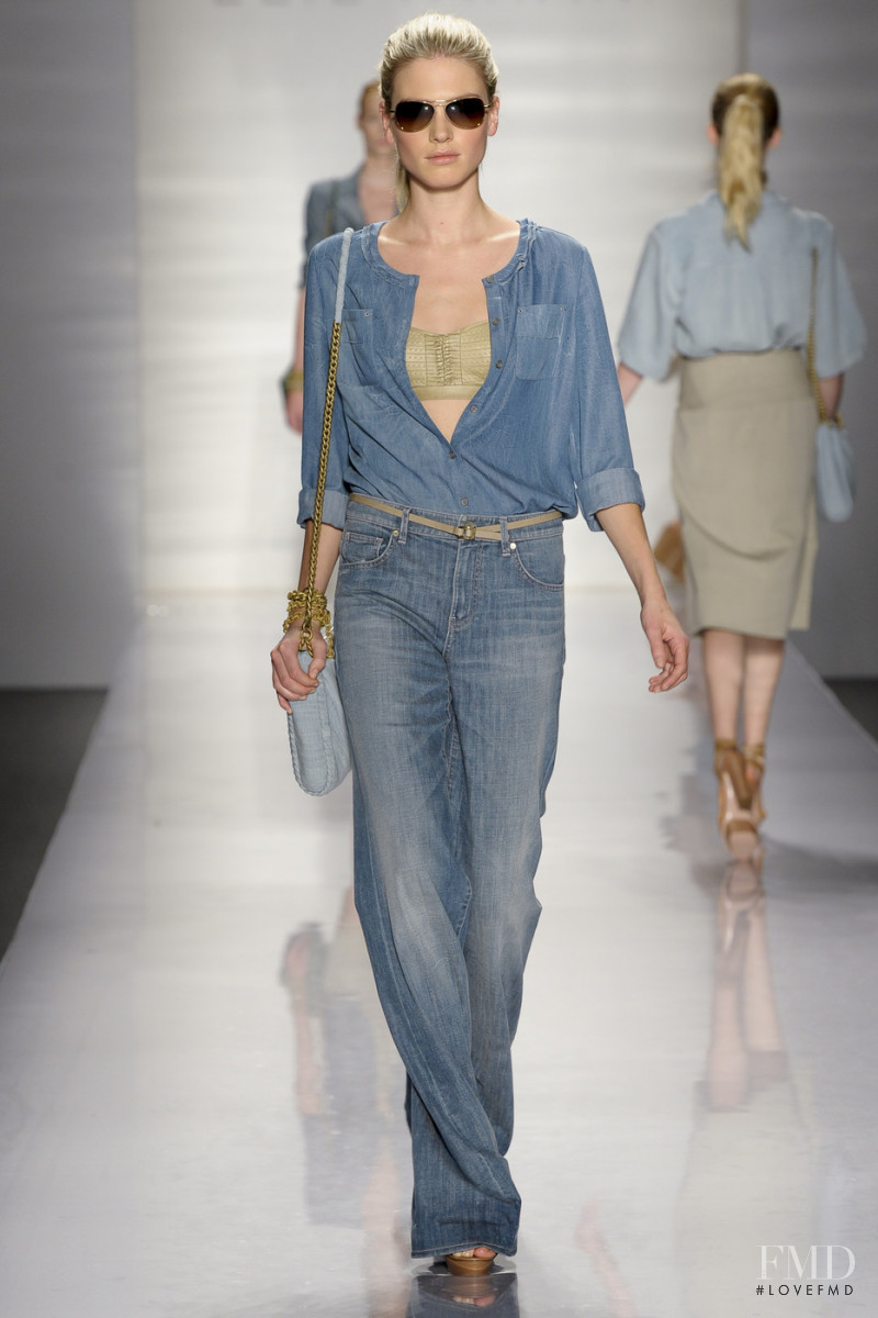 Elie Tahari fashion show for Spring/Summer 2011