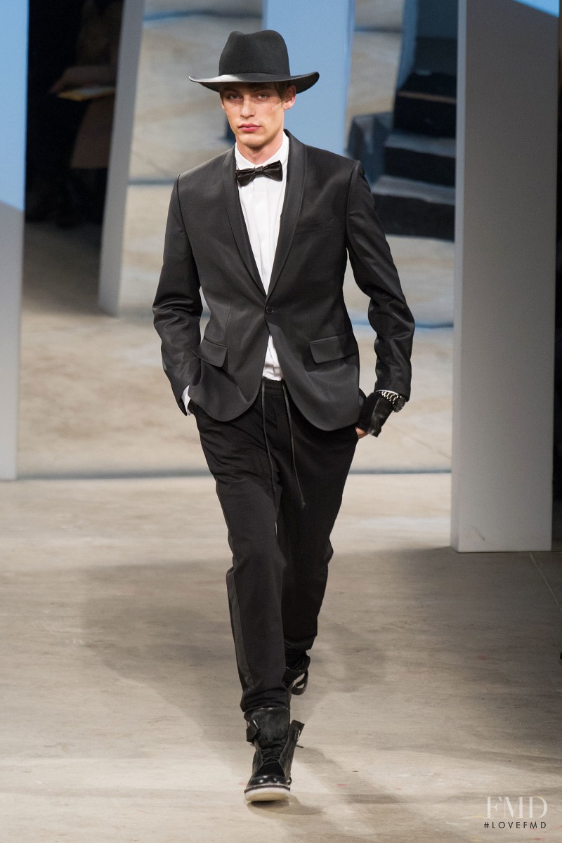 Kenneth Cole fashion show for Autumn/Winter 2014