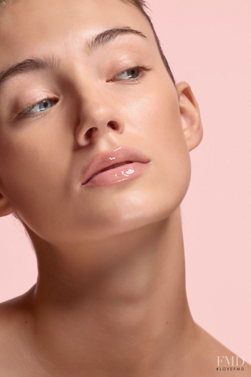 Lorena Rae featured in  the Victoria\'s Secret Beauty advertisement for Spring/Summer 2020