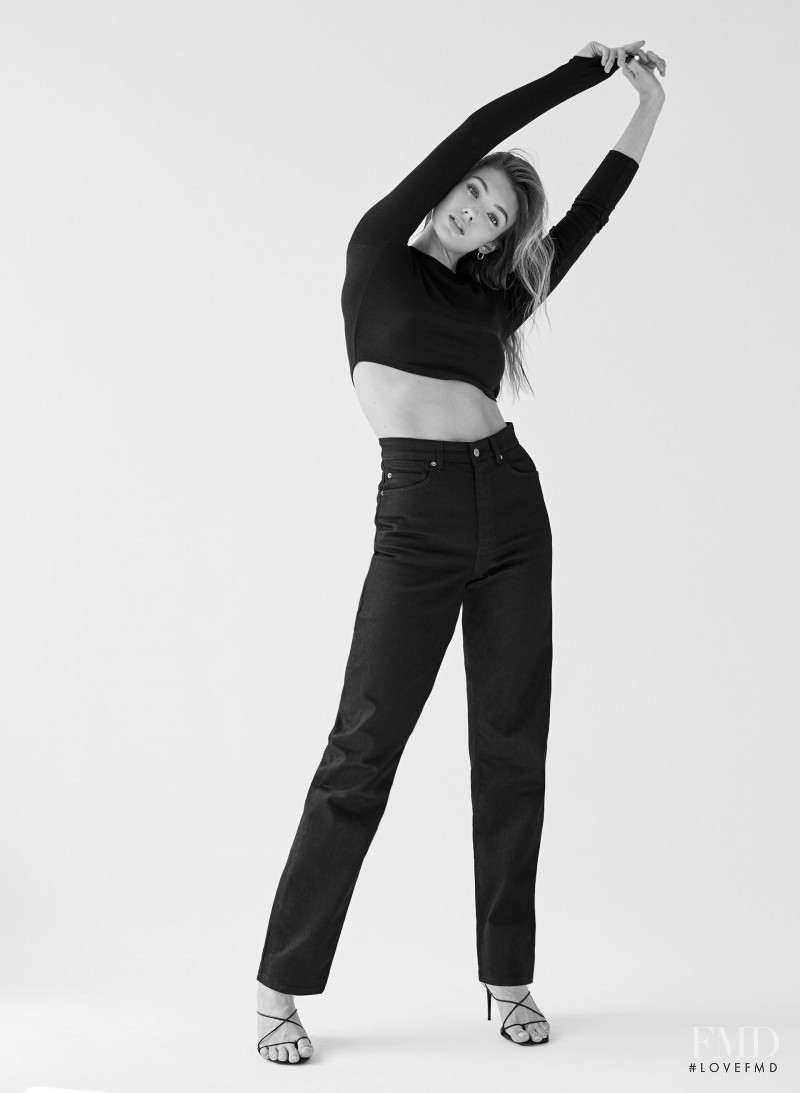 Lorena Rae featured in  the Aritzia catalogue for Pre-Fall 2019