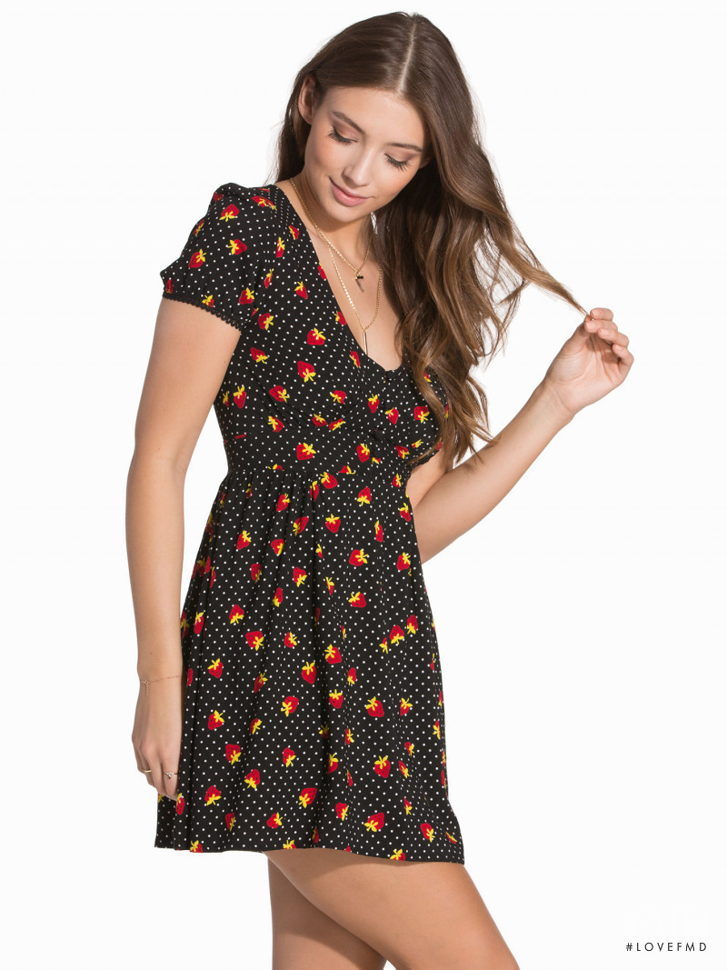 Lorena Rae featured in  the nelly.com catalogue for Spring/Summer 2016