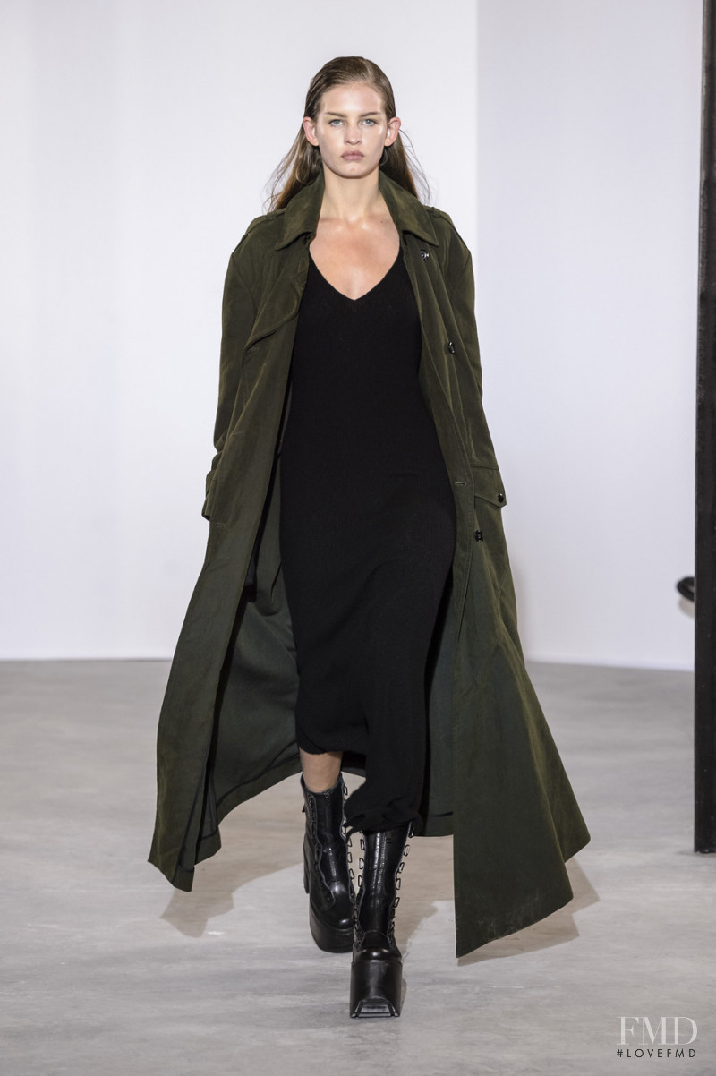 Olivier Theyskens fashion show for Autumn/Winter 2018