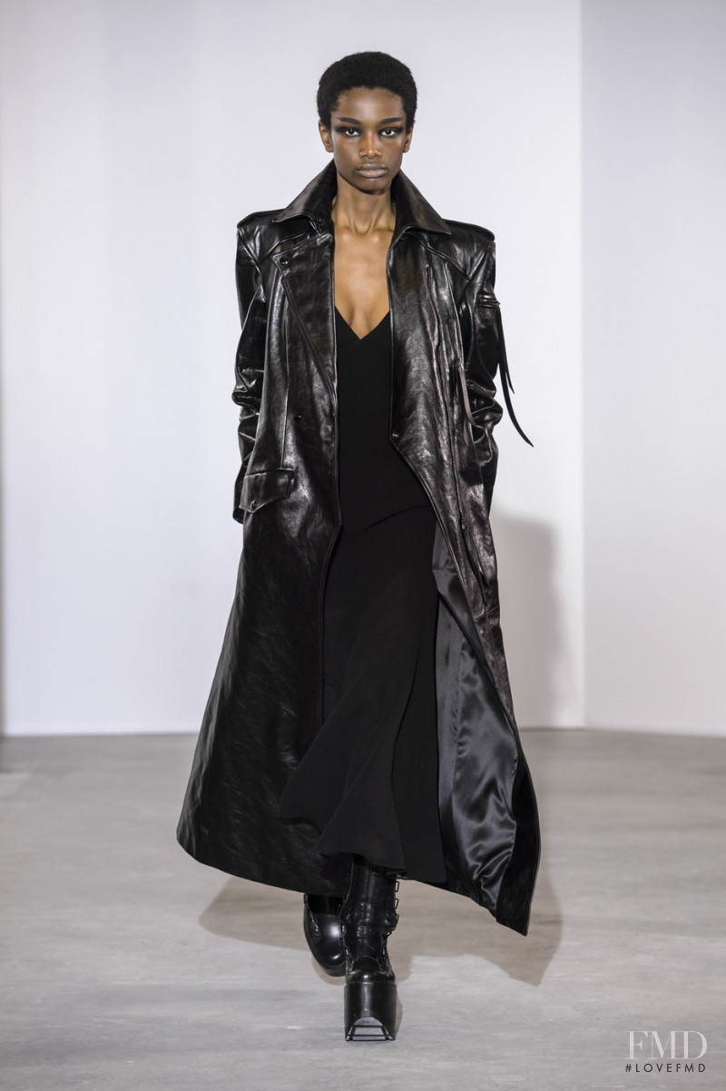 Olivier Theyskens fashion show for Autumn/Winter 2018