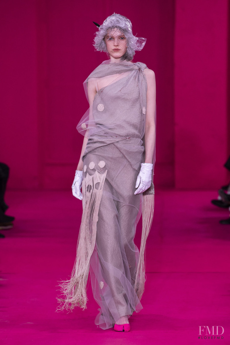Hannah Motler featured in  the Maison Martin Margiela Artisanal fashion show for Spring/Summer 2020