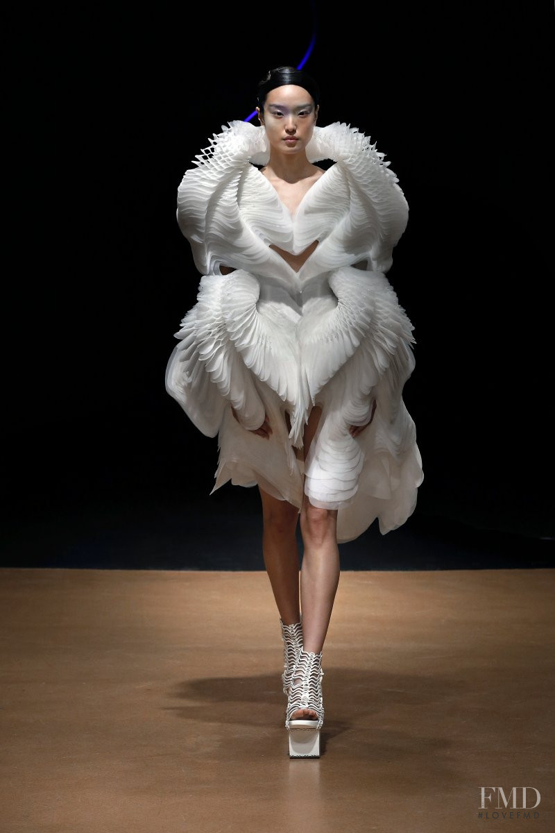 Yue Han featured in  the Iris Van Herpen fashion show for Spring/Summer 2020