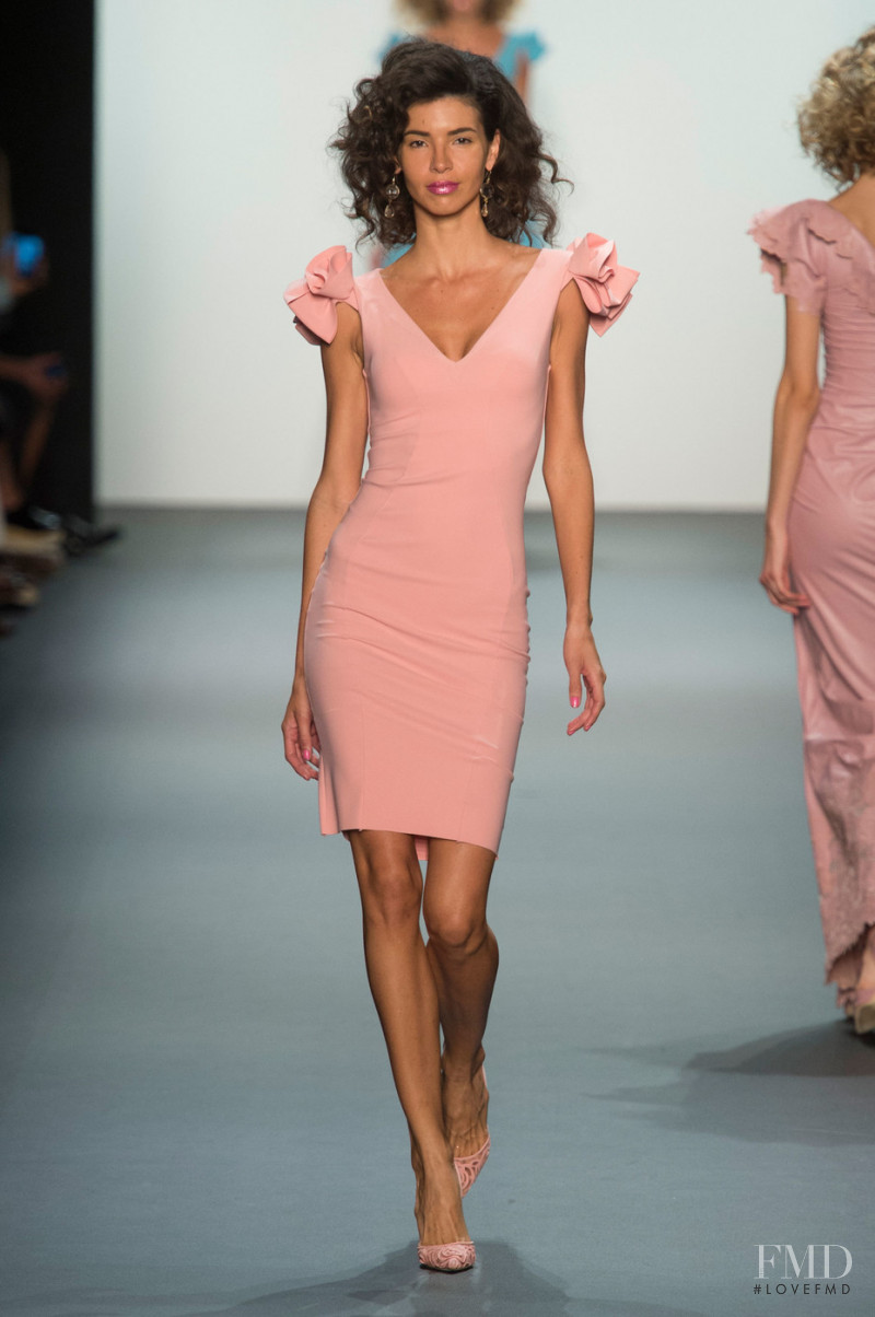 Chiara Boni La Petite Robe fashion show for Spring/Summer 2017