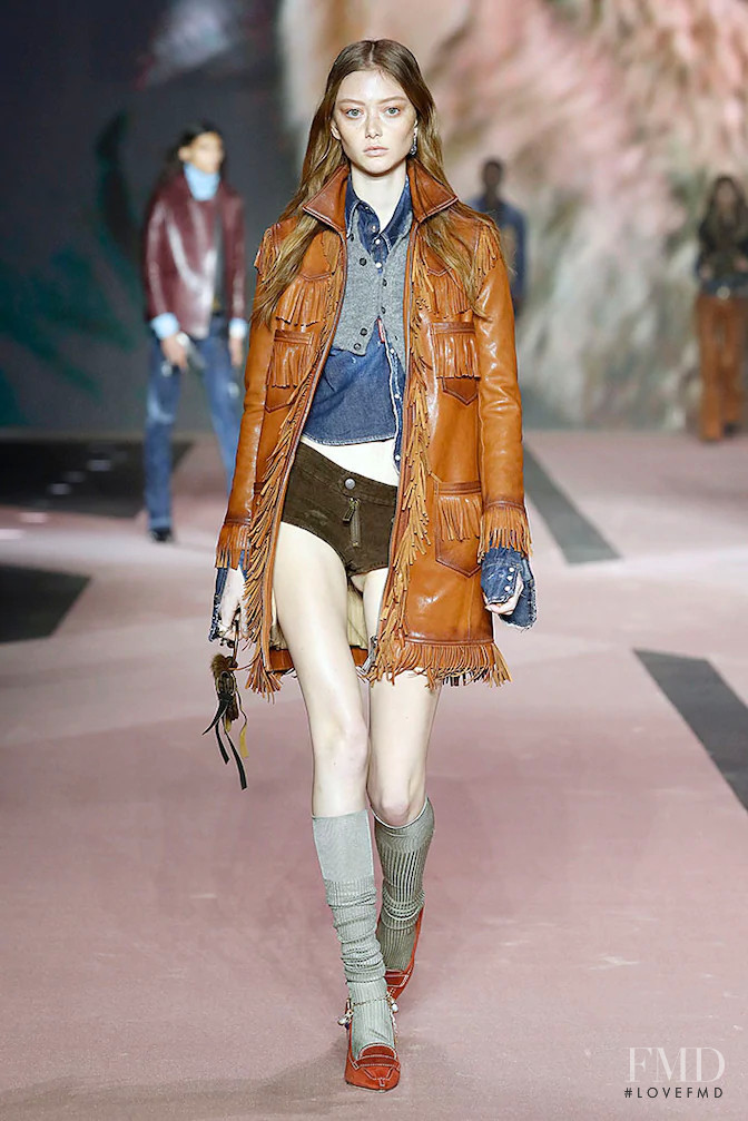 Sara Grace Wallerstedt featured in  the DSquared2 fashion show for Autumn/Winter 2020