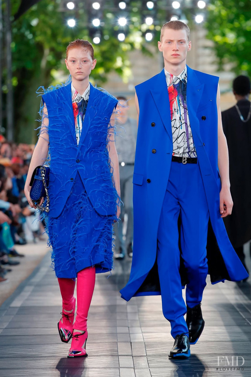 Sara Grace Wallerstedt featured in  the Berluti fashion show for Spring/Summer 2020