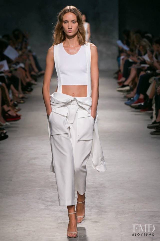 Felipe Oliveira Baptista fashion show for Spring/Summer 2014