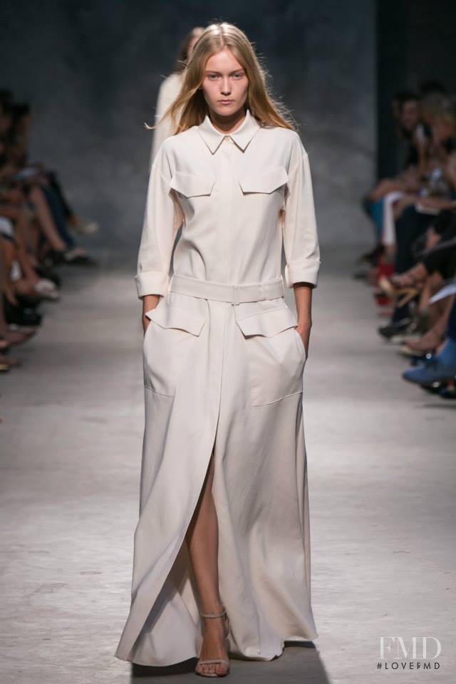 Felipe Oliveira Baptista fashion show for Spring/Summer 2014