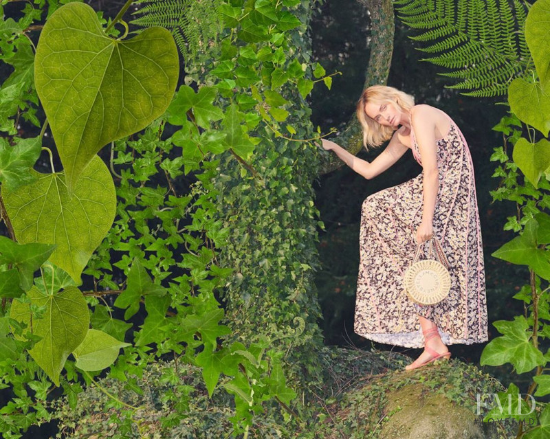 Amber Valletta featured in  the Stella McCartney advertisement for Spring/Summer 2020