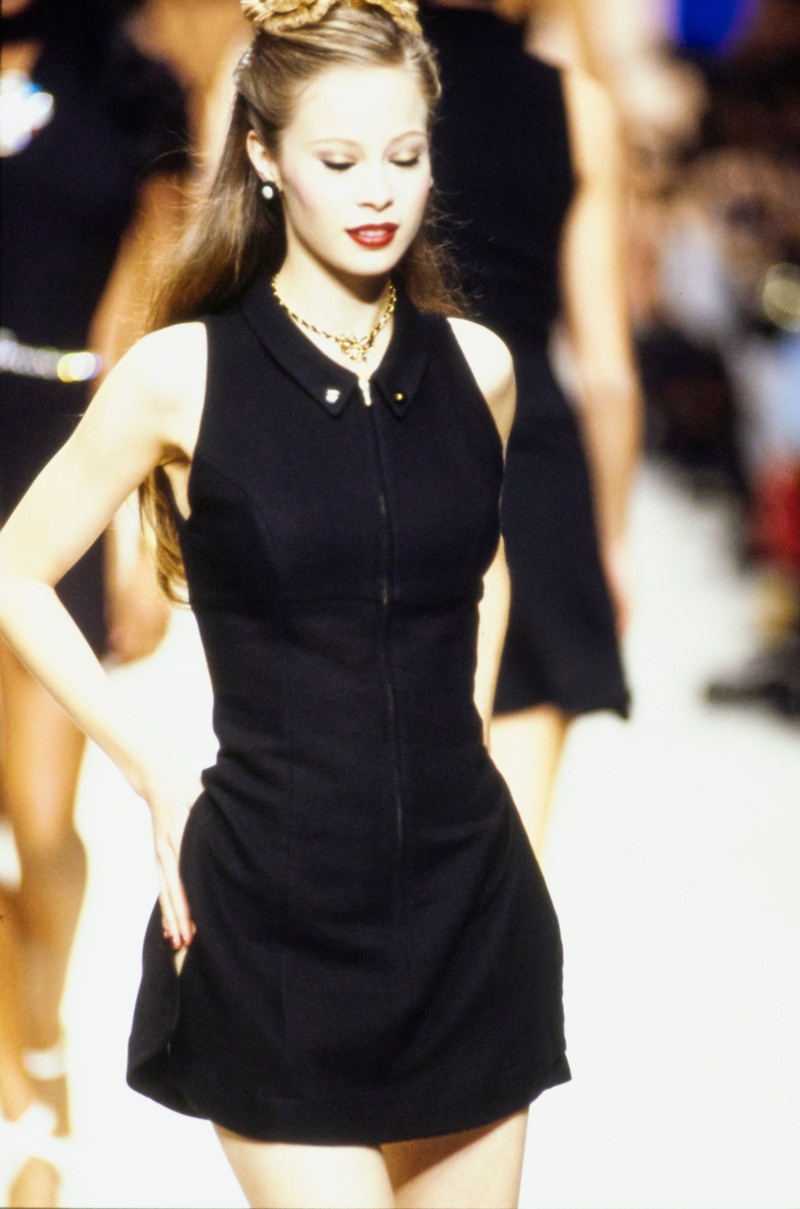 Nina Brosh featured in  the Chanel fashion show for Spring/Summer 1995