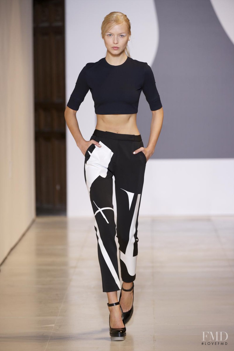 Masha Ma fashion show for Spring/Summer 2014