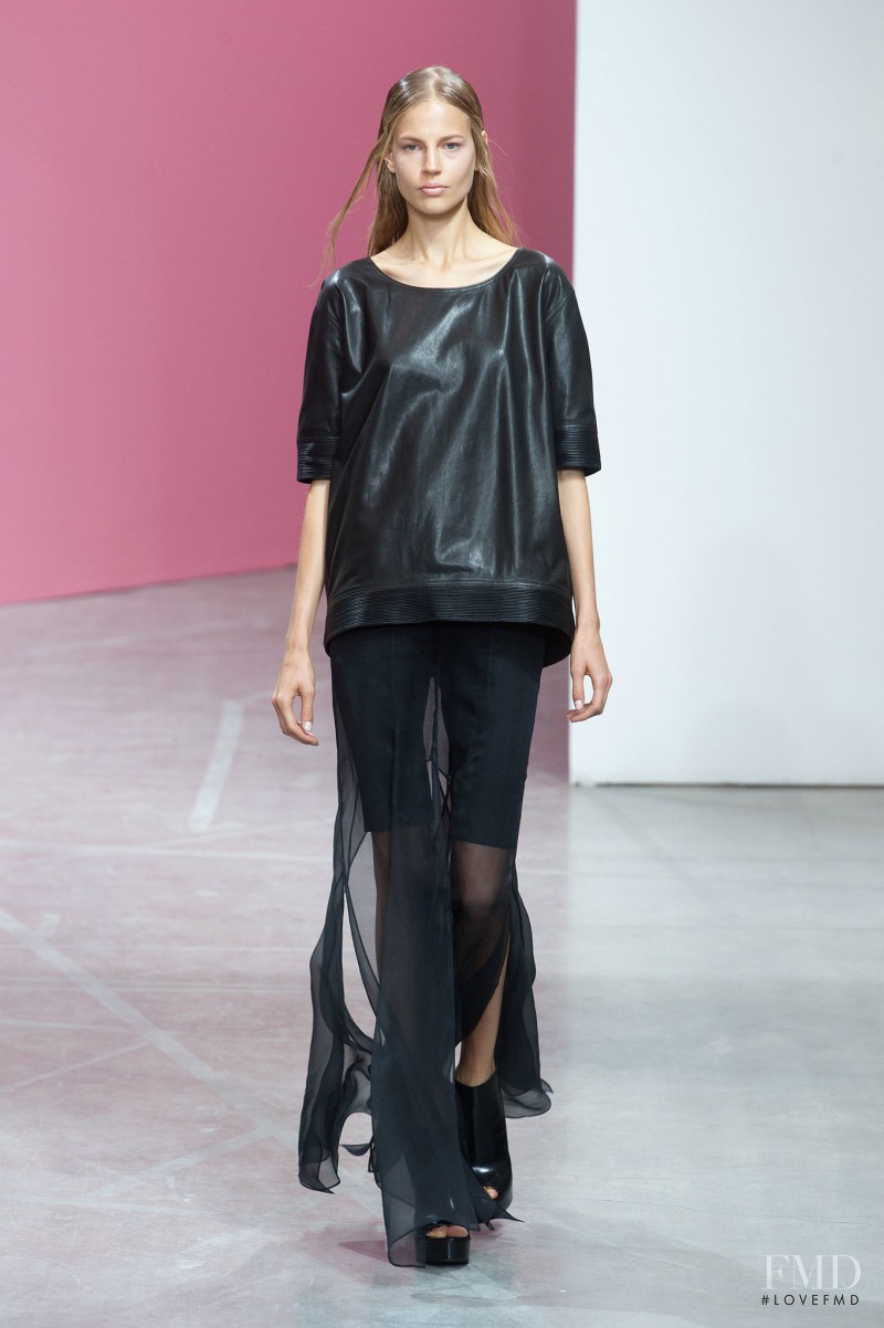 Elisabeth Erm featured in  the Olivier Theyskens fashion show for Spring/Summer 2014