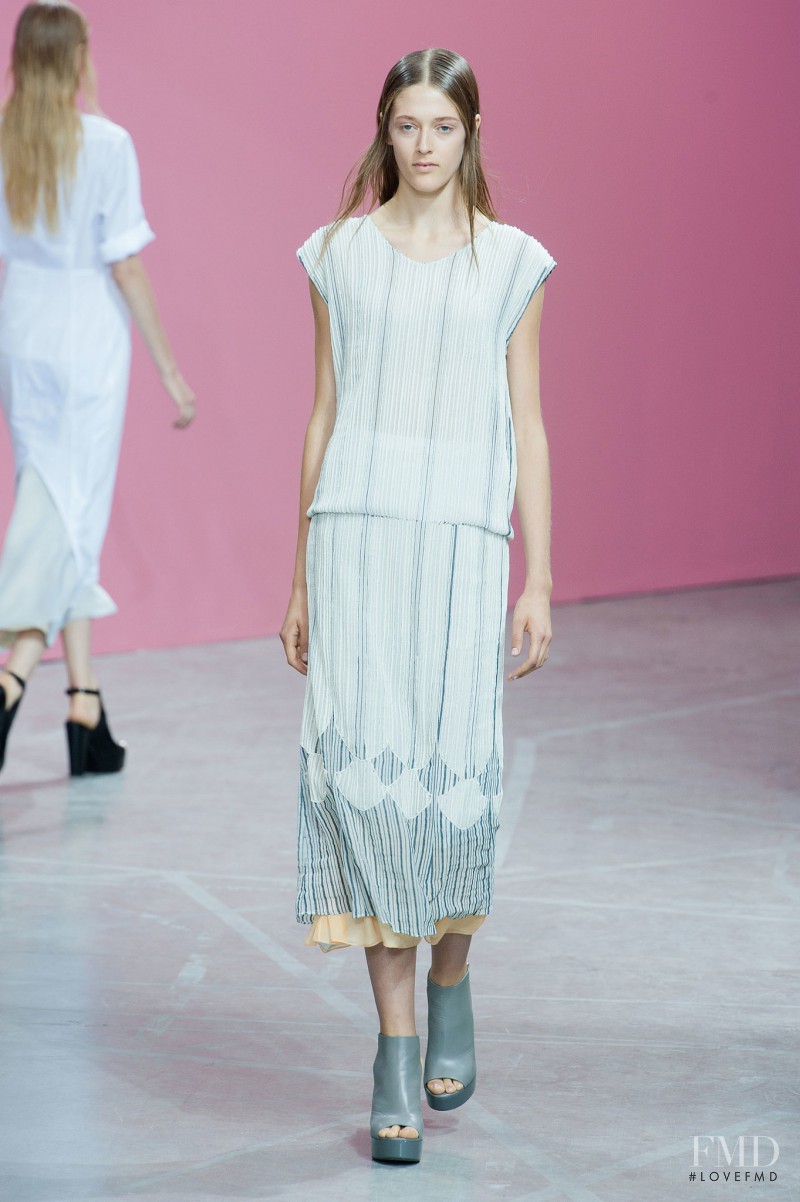 Olivier Theyskens fashion show for Spring/Summer 2014