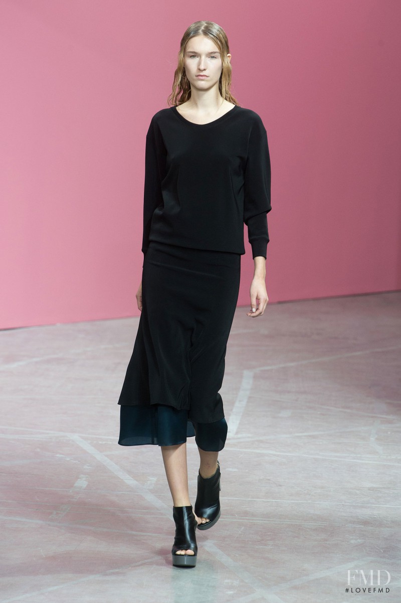 Olivier Theyskens fashion show for Spring/Summer 2014