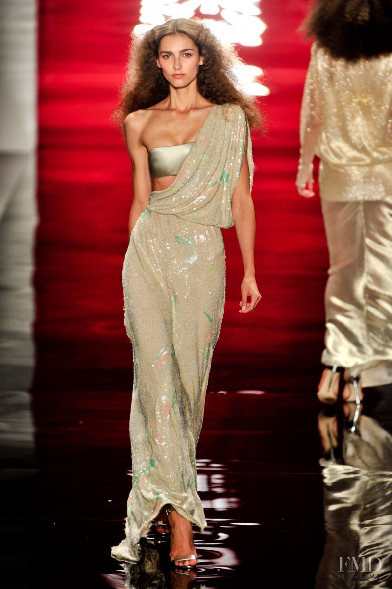 Reem Acra fashion show for Spring/Summer 2014