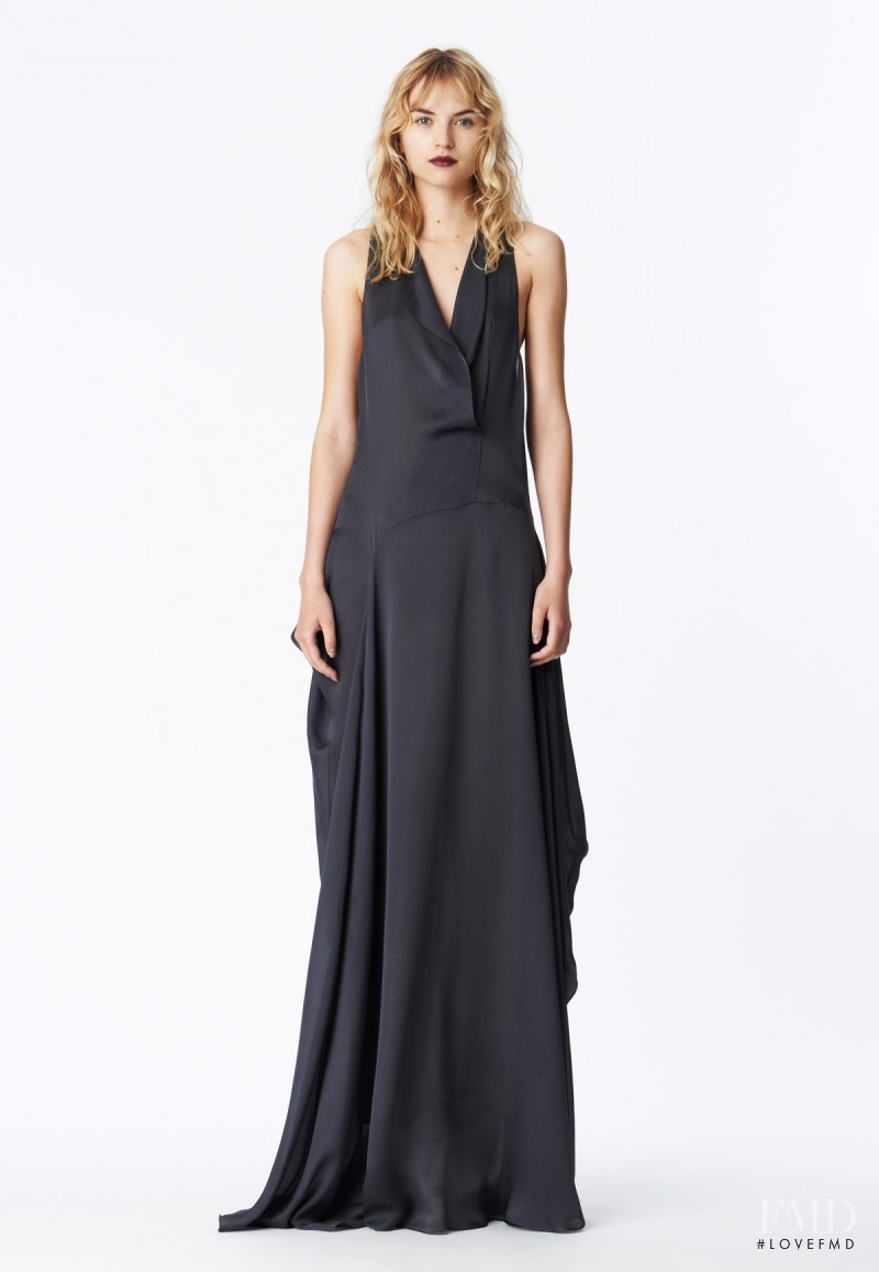 Anabela Belikova featured in  the Vera Wang fashion show for Resort 2014