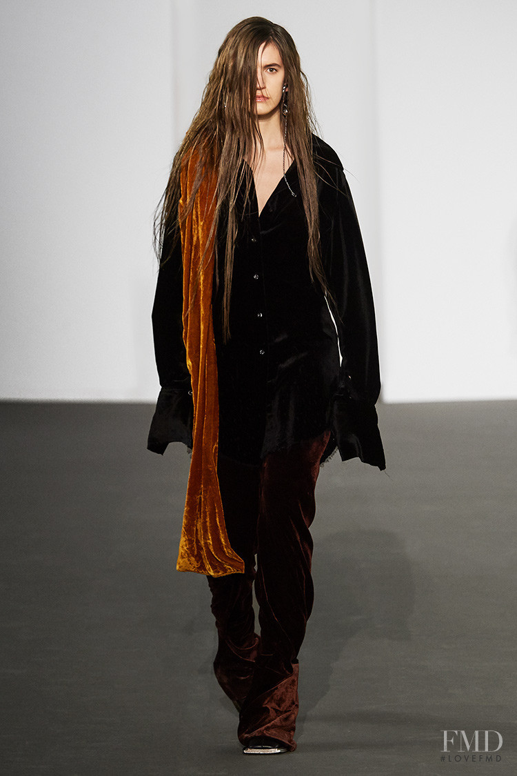 Veronica Manavella featured in  the Acne Studios fashion show for Autumn/Winter 2020